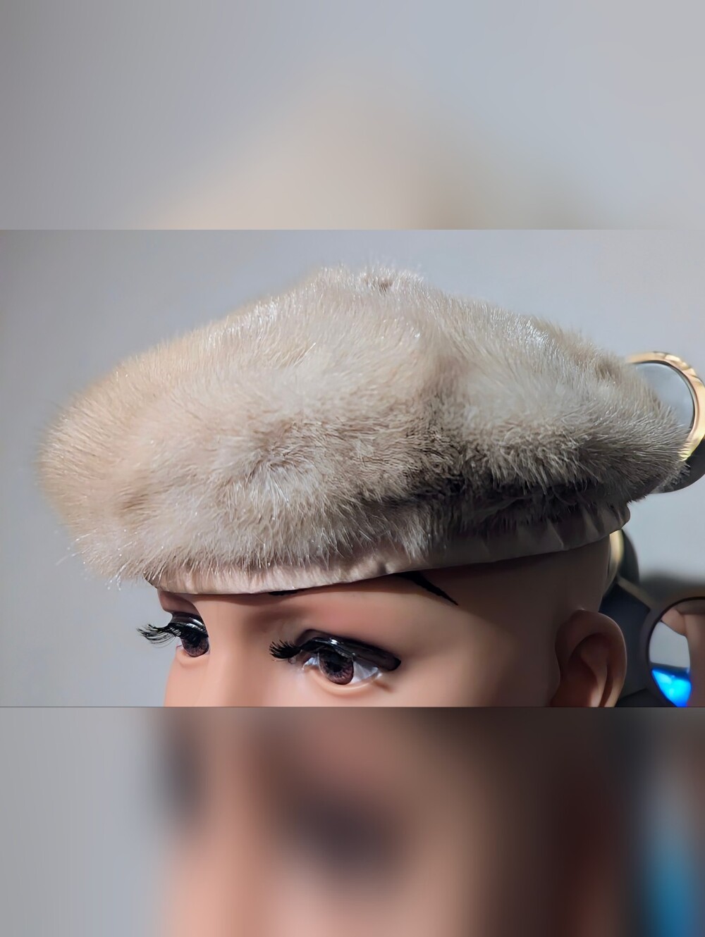 Vintage Cream Fur Beret